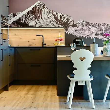 Bergkind Apartment *